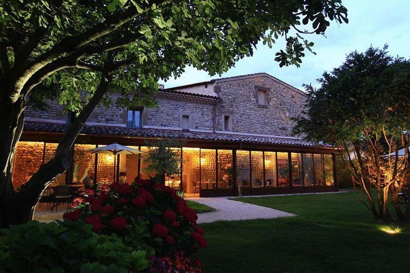 Hotel & Restaurants - Maison Chabran Pont-de-lʼIsère Εξωτερικό φωτογραφία