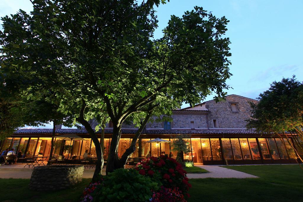 Hotel & Restaurants - Maison Chabran Pont-de-lʼIsère Εξωτερικό φωτογραφία