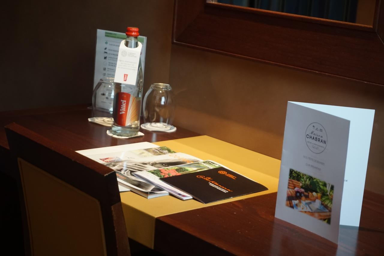 Hotel & Restaurants - Maison Chabran Pont-de-lʼIsère Εξωτερικό φωτογραφία