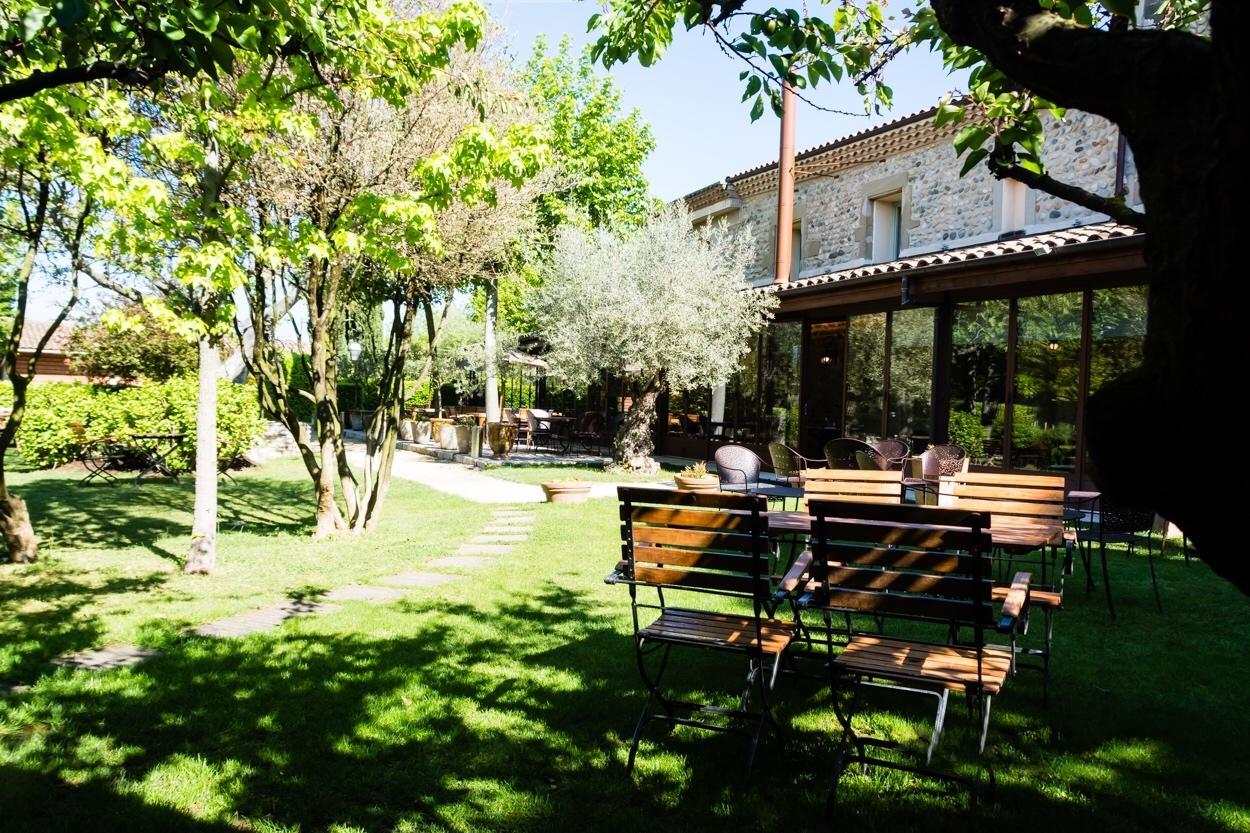 Hotel & Restaurants - Maison Chabran Pont-de-lʼIsère Εξωτερικό φωτογραφία